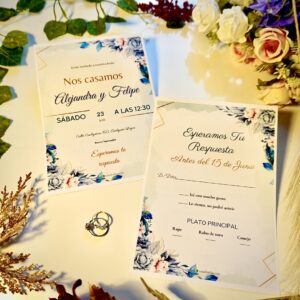 Diseño que muestra ambas caras del conjunto, con coherencia estética y equilibrio visual.